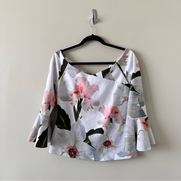 Ted BAKER-VELEITA CHATSWORTH BLOOM BELL SLEEVE TOP - Picture 4 of 10